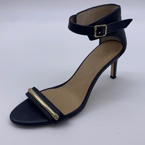 Ann Taylor Jenna Heel Navy Blue and Gold Size 6